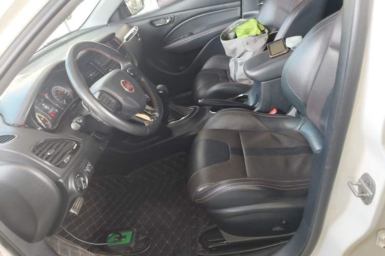 Used Fiat Ottimo 2014 1.4T Automatic Sport Edition Left Front Seat