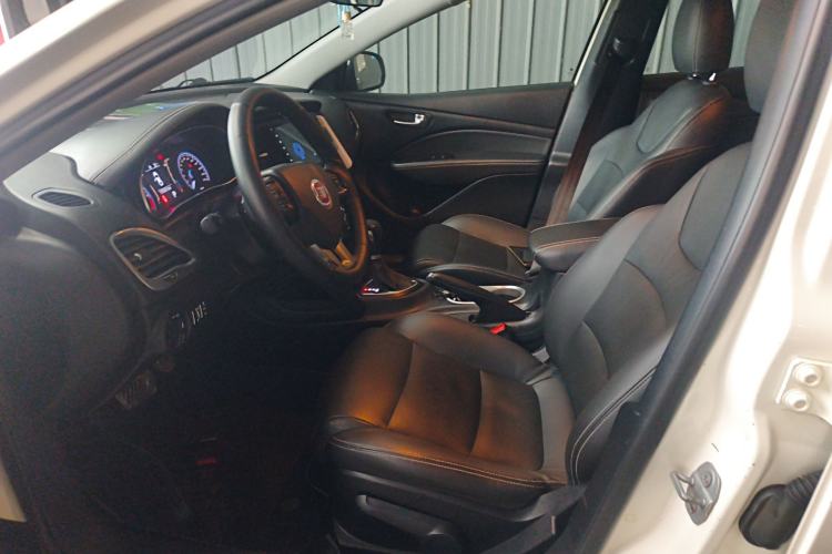 Used Fiat Ottimo 2014 1.4T Automatic Comfort Edition Left Front Seat