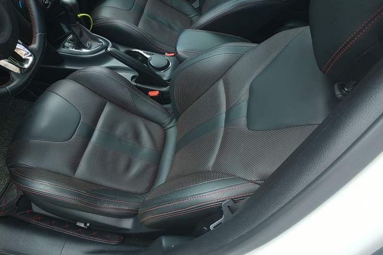 Used Fiat Ottimo 2014 1.4T Automatic Sport Edition Left Front Seat