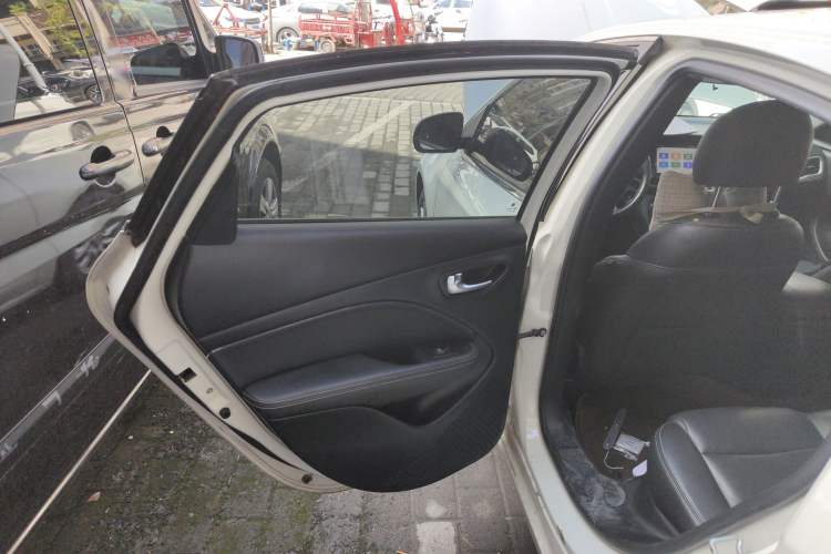 Used Fiat Ottimo 2014 1.4T Automatic Comfort Edition Left Rear Door Interior