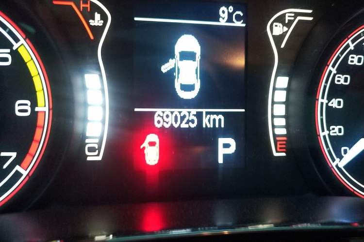 Used Fiat Ottimo 2014 1.4T Automatic Sport Edition Odometer Close Up