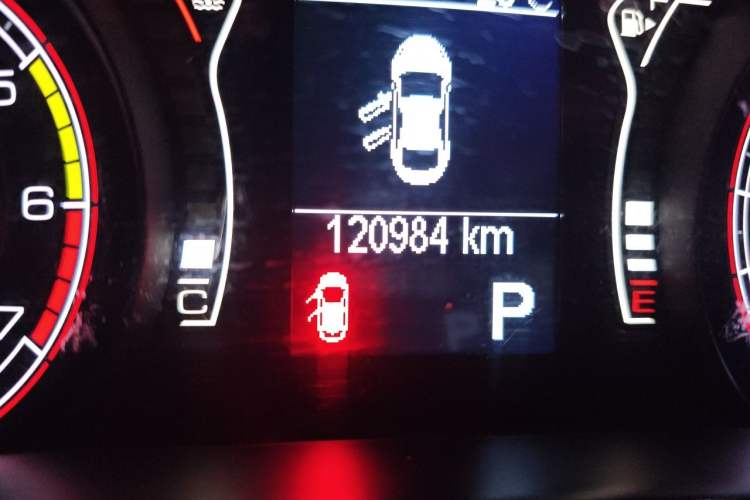 Used Fiat Ottimo 2014 1.4T Automatic Sport Edition Odometer Close Up