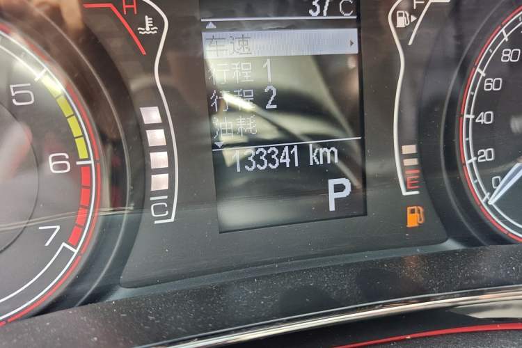 Used Fiat Ottimo 2014 1.4T Automatic Sport Edition Odometer Close Up