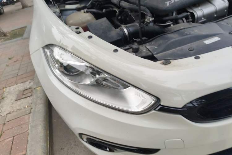 Used Fiat Ottimo 2014 1.4T Automatic Sport Edition Right Front Headlight