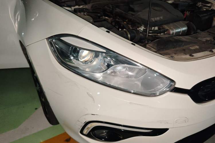 Used Fiat Ottimo 2014 1.4T Automatic Sport Edition Right Front Headlight