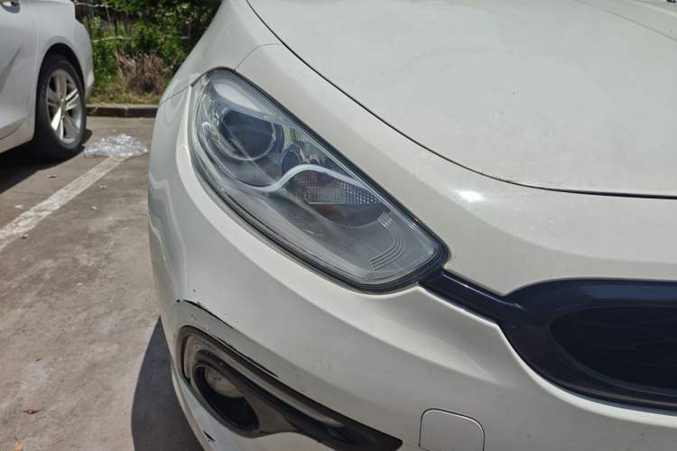 Used Fiat Ottimo 2014 1.4T Automatic Sport Edition Right Front Headlight