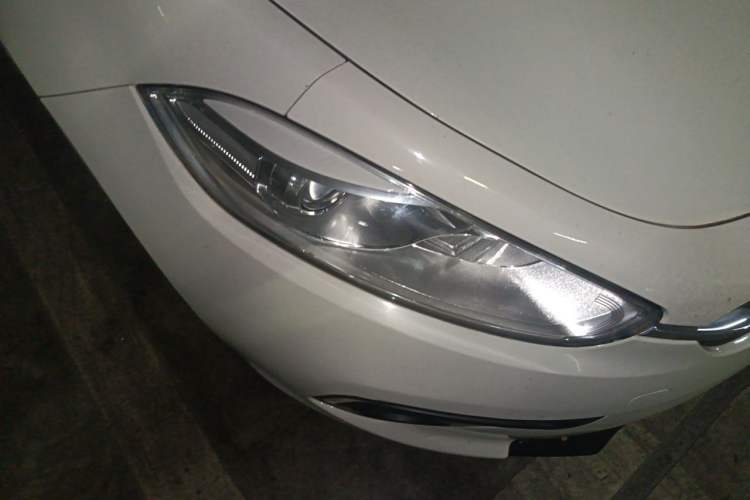 Used Fiat Ottimo 2014 1.4T Automatic Fashion Edition Right Front Headlight