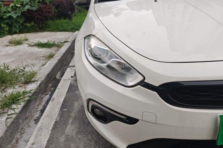 Used Fiat Ottimo 2014 1.4T Automatic Sport Edition Right Front Headlight