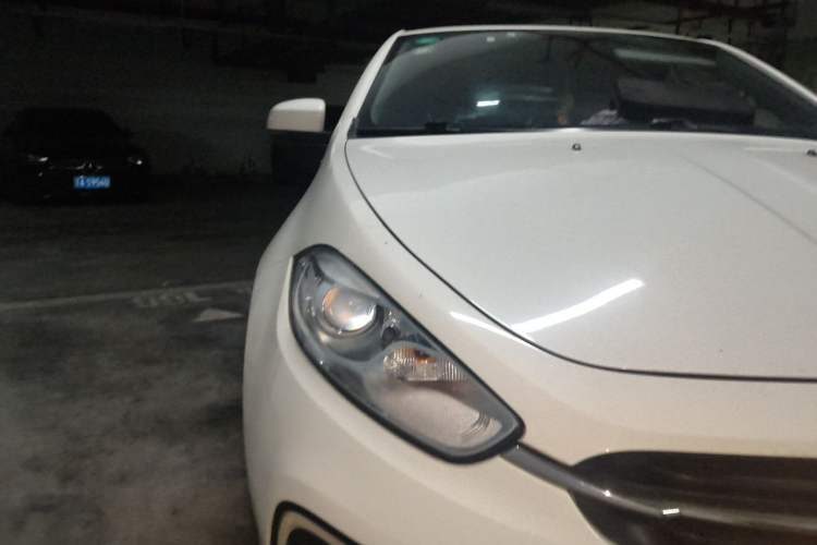 Used Fiat Ottimo 2014 1.4T Automatic Comfort Edition Right Front Headlight