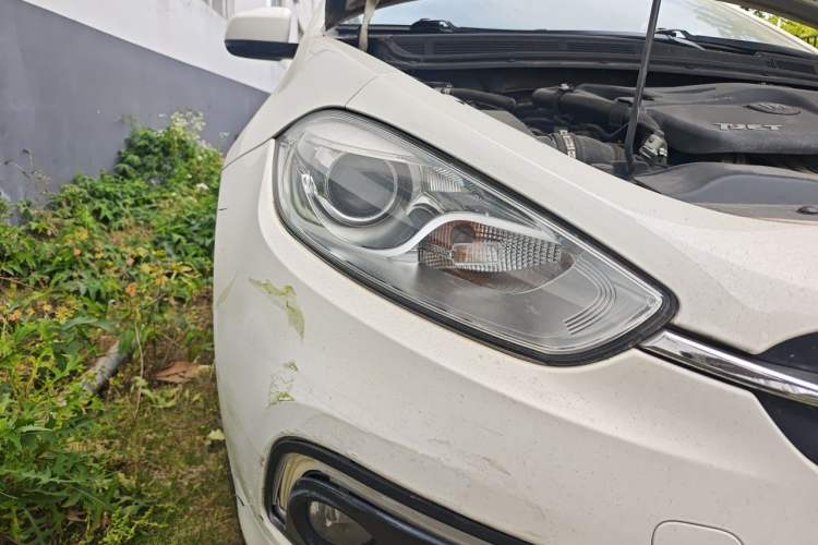Used Fiat Ottimo 2014 1.4T Automatic Comfort Edition Right Front Headlight