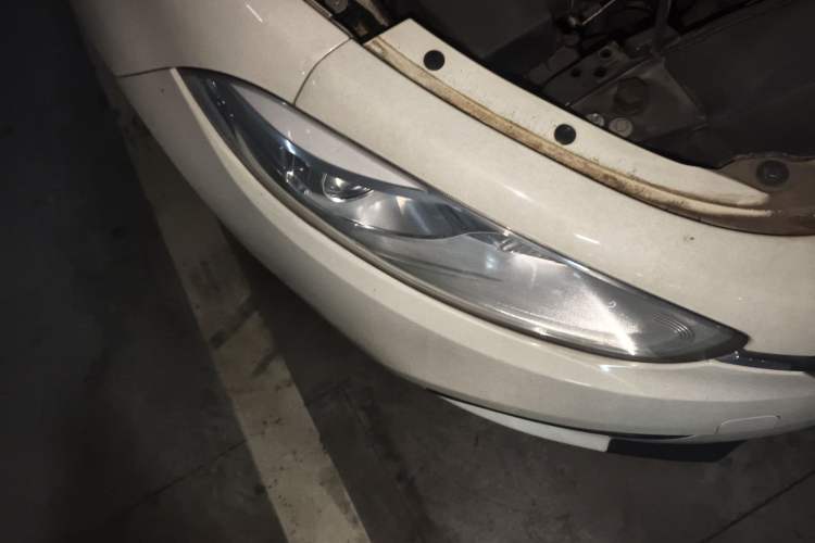 Used Fiat Ottimo 2014 1.4T Manual Comfort Edition Right Front Headlight