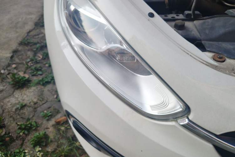 Used Fiat Ottimo 2014 1.4T Automatic Comfort Edition Right Front Headlight