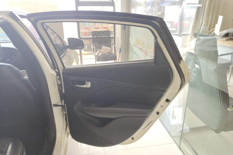 Used Fiat Ottimo 2014 1.4T Automatic Comfort Edition Right Rear Door Interior