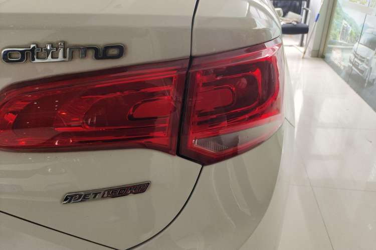 Used Fiat Ottimo 2014 1.4T Automatic Comfort Edition Right Rear Taillight