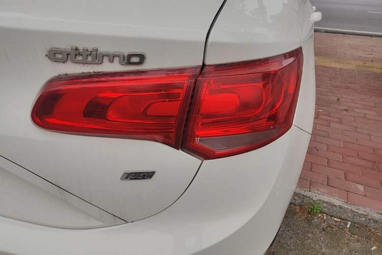 Used Fiat Ottimo 2014 1.4T Automatic Fashion Edition Right Rear Taillight
