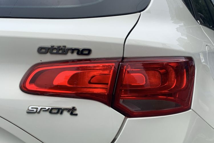 Used Fiat Ottimo 2014 1.4T Automatic Comfort Edition Right Rear Taillight