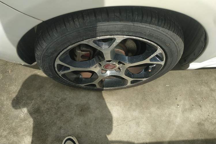 Used Fiat Ottimo 2014 1.4T Automatic Sport Edition Right Rear Wheel Hub
