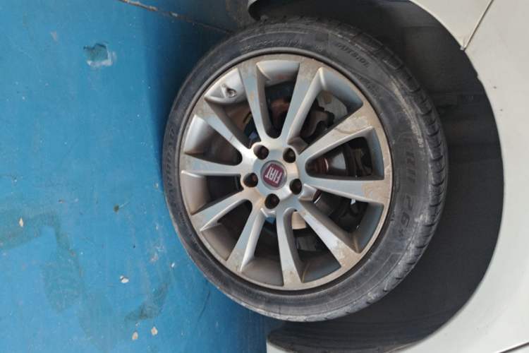 Used Fiat Ottimo 2014 1.4T Automatic Luxury Edition Right Rear Wheel Hub