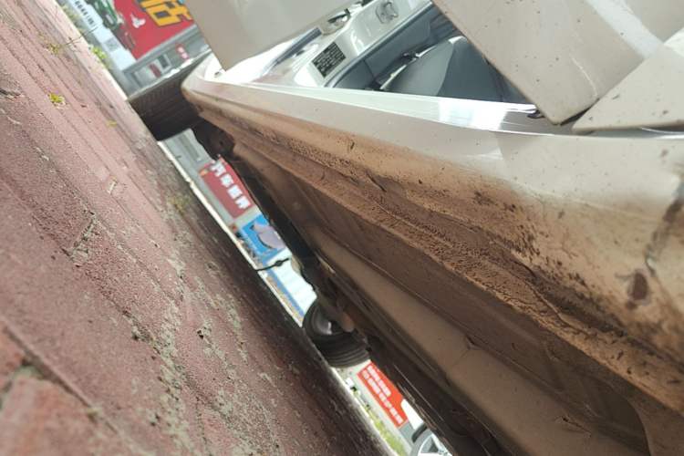 Used Fiat Ottimo 2014 1.4T Automatic Fashion Edition Right Side Sill