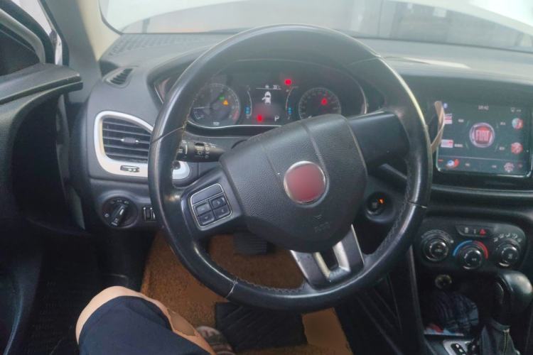 Used Fiat Ottimo 2014 1.4T Automatic Comfort Edition Steering Wheel
