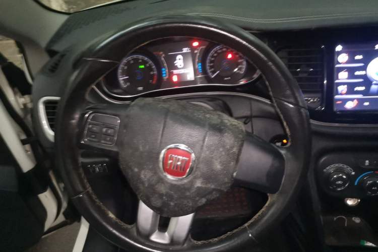 Used Fiat Ottimo 2014 1.4T Automatic Comfort Edition Steering Wheel
