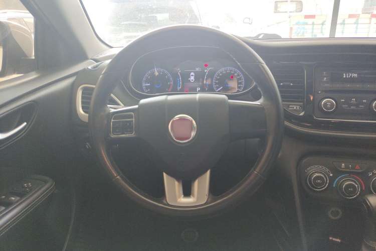 Used Fiat Ottimo 2014 1.4T Automatic Comfort Edition Steering Wheel