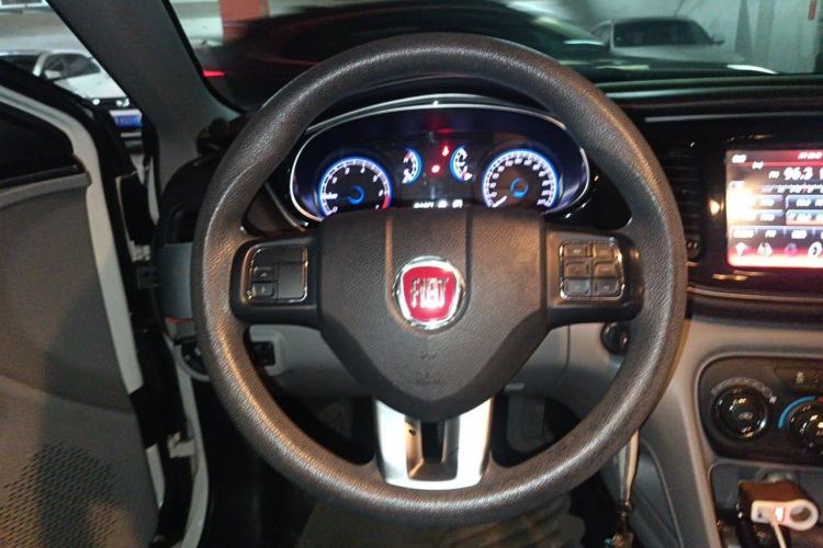 Used Fiat Ottimo 2014 1.4T Automatic Fashion Edition Steering Wheel