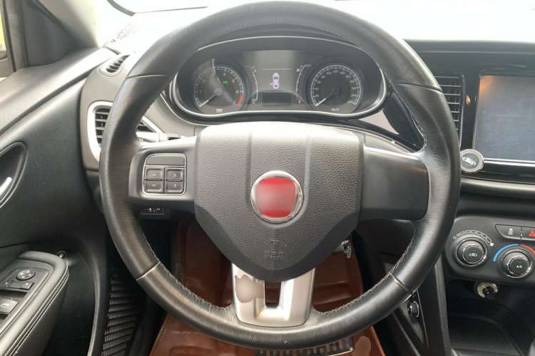 Used Fiat Ottimo 2014 1.4T Automatic Comfort Edition Steering Wheel
