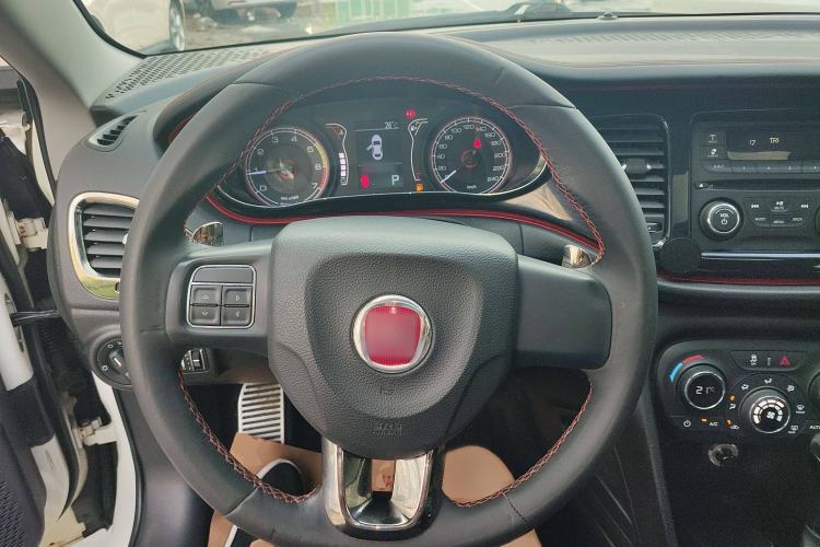 Used Fiat Ottimo 2014 1.4T Automatic Sport Edition Steering Wheel