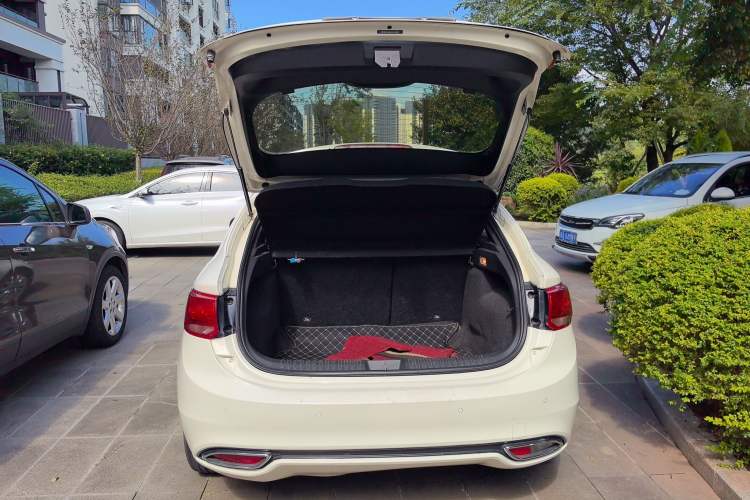 Used Fiat Ottimo 2014 1.4T Automatic Comfort Edition Trunk
