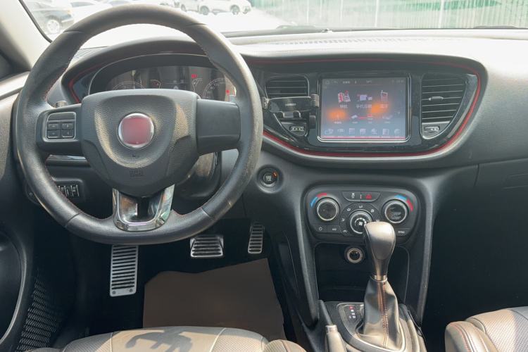 Used Fiat Ottimo 2017 1.4T Automatic Sport Edition Center Console