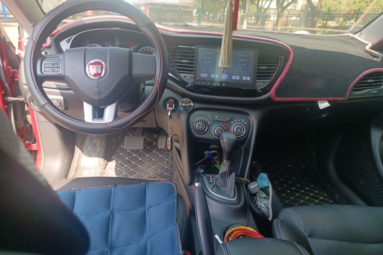 Used Fiat Ottimo 2017 1.4T Automatic Comfort Edition Center Console
