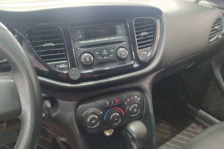 Used Fiat Ottimo 2017 1.4T Automatic Comfort Edition Audio And AC Panel