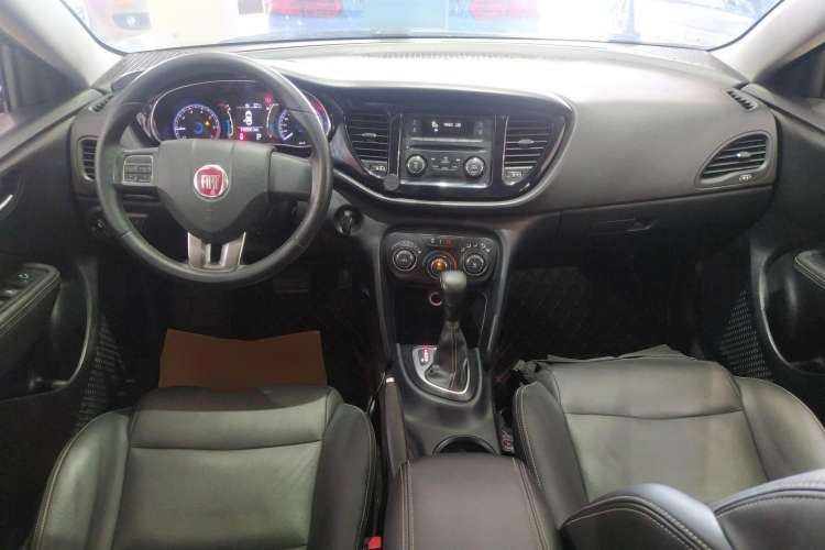 Used Fiat Ottimo 2017 1.4T Automatic Comfort Edition Center Console