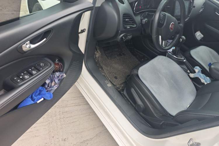 Used Fiat Ottimo 2017 1.4T Automatic Comfort Edition Driver Seat