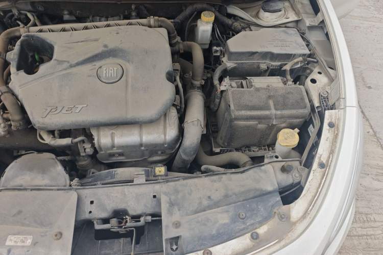 Used Fiat Ottimo 2017 1.4T Automatic Comfort Edition Engine Bay Left