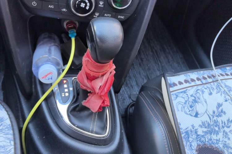 Used Fiat Ottimo 2017 1.4T Automatic Sport Edition Gear Lever