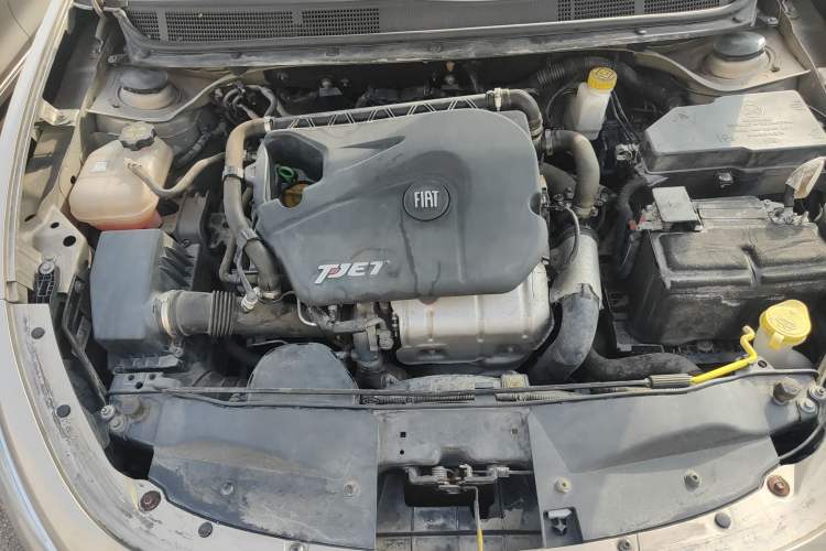 Used Fiat Viaggio 2015 1.4T Automatic Smart Edition Engine Bay