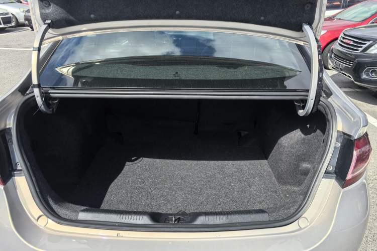 Used Fiat Viaggio 2012 1.4T Automatic Enjoyment Edition Trunk