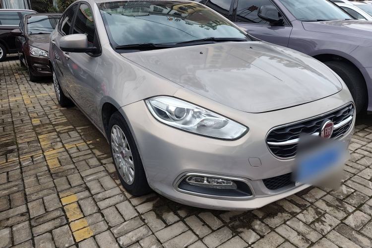 Used Fiat Viaggio 2015 1.4T Automatic Enjoyment Edition Exterior 2