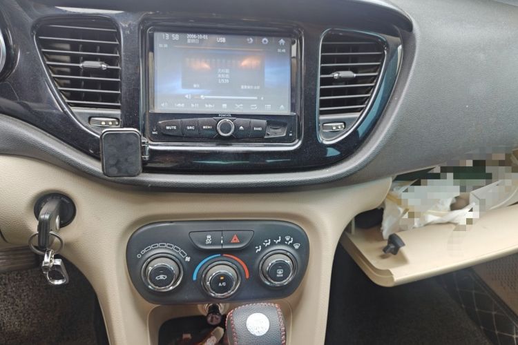 Used Fiat Viaggio 2012 1.4T Automatic Enjoyment Edition Audio And AC Panel