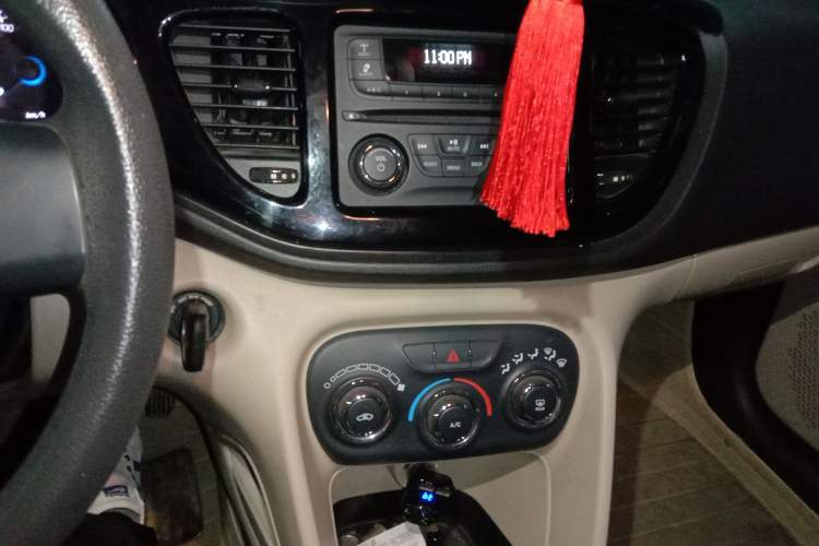 Used Fiat Viaggio 2012 1.4T Manual Enjoyment Edition Audio And AC Panel