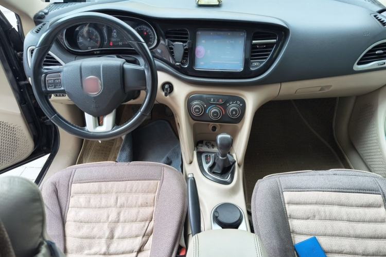 Used Fiat Viaggio 2012 1.4T Automatic Jingxiang Edition Center Console