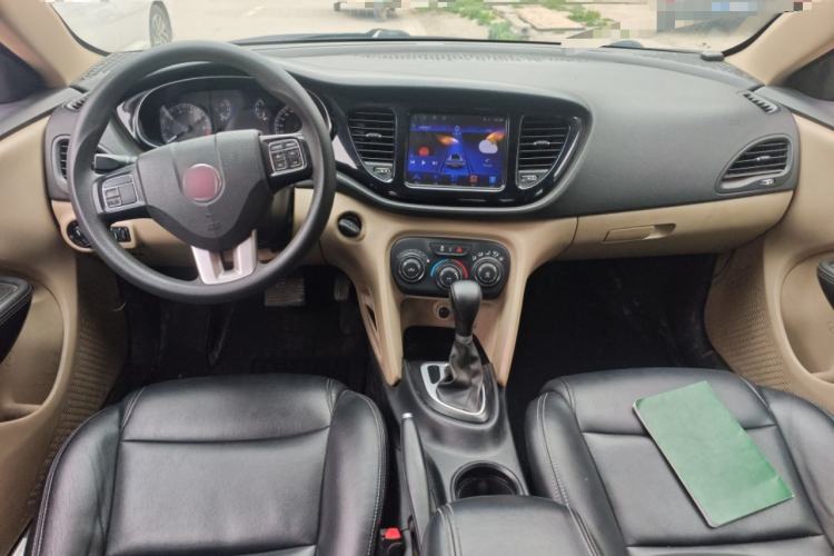 Used Fiat Viaggio 2012 1.4T Automatic Enjoyment Edition Center Console