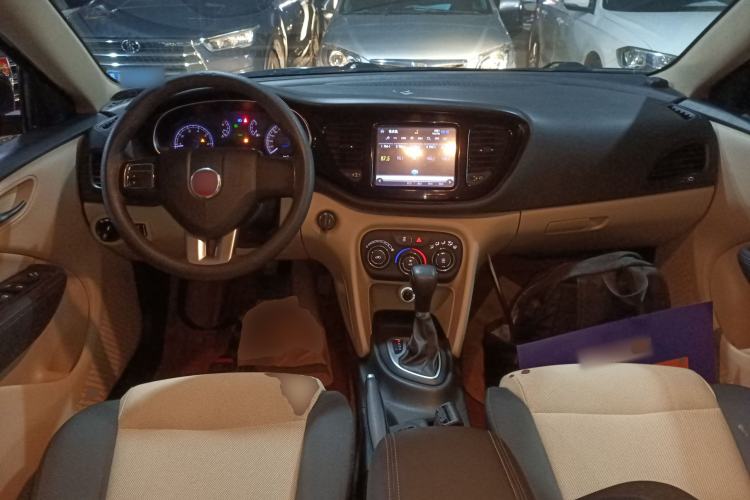 Used Fiat Viaggio 2012 1.4T Automatic Enjoyment Edition Center Console