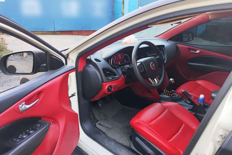 Used Fiat Viaggio 2012 1.4T Manual Enjoyment Edition Driver Seat