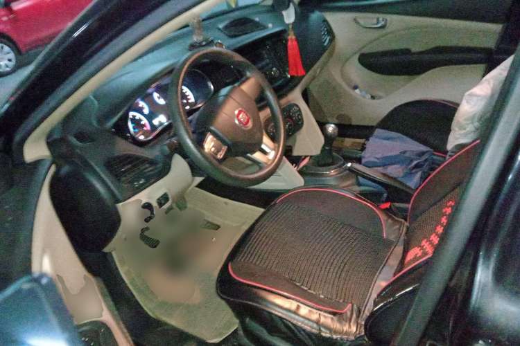 Used Fiat Viaggio 2012 1.4T Manual Enjoyment Edition Driver Seat