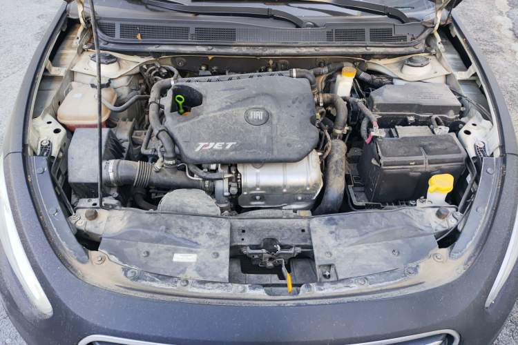 Used Fiat Viaggio 2012 1.4T Manual Enjoyment Edition Engine Bay