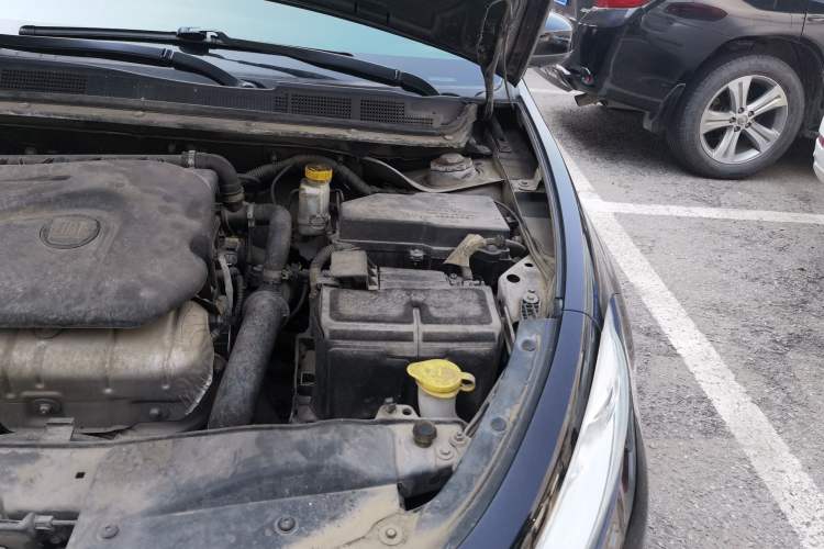 Used Fiat Viaggio 2012 1.4T Manual Enjoyment Edition Engine Bay Left