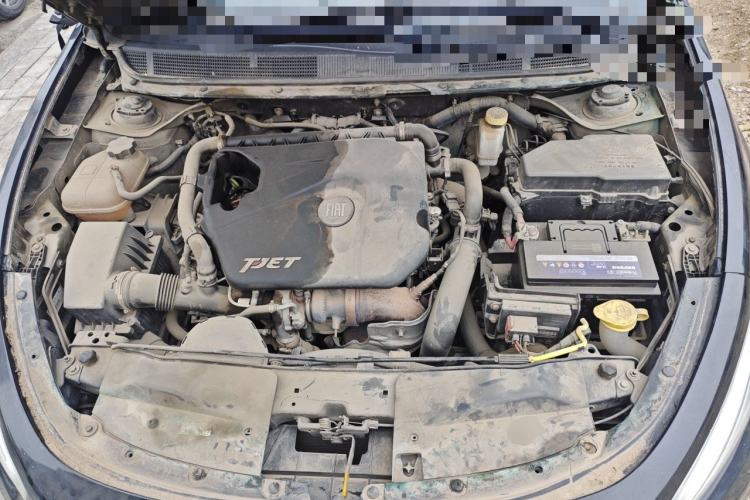 Used Fiat Viaggio 2012 1.4T Automatic Enjoyment Edition Engine Bay